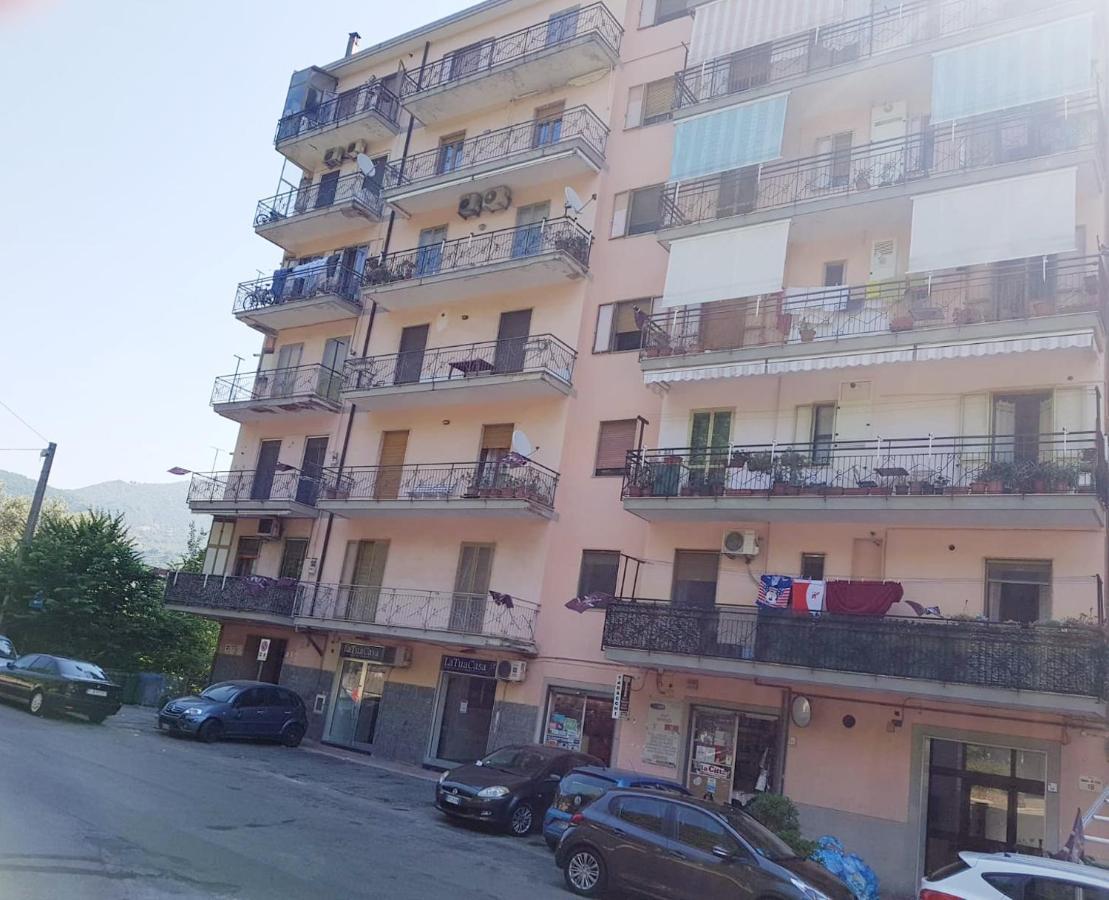 B&B Irnum 살레르노 외부 사진